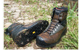 simmsguideboots.jpg